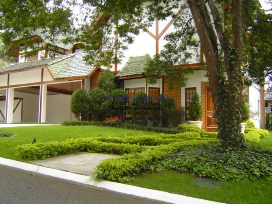 Foto 2 de Casa com 4 quartos para alugar, 700m2 em Alphaville, Santana De Parnaiba - SP