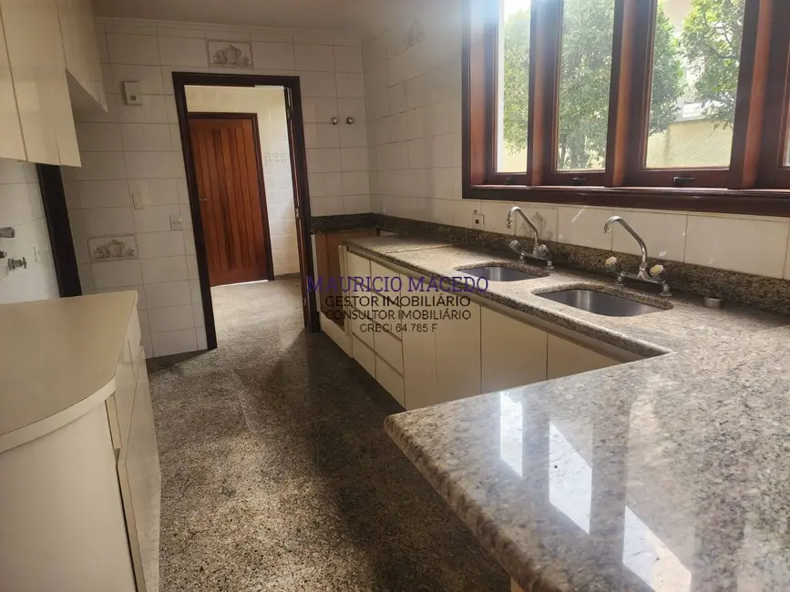 Foto 8 de Casa com 4 quartos para alugar, 600m2 em Alphaville Residencial Zero, Barueri - SP