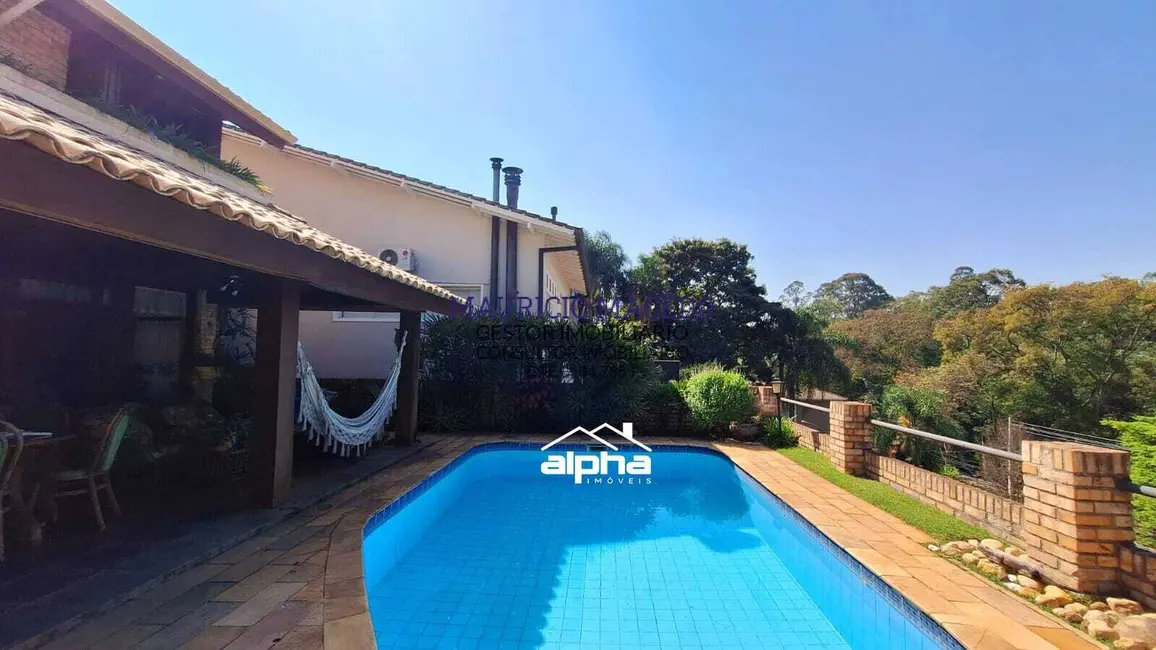 Casa com 3 quartos à venda, 360m2 em Alphaville, Santana De Parnaiba - SP - imagem 3 Foto 3 de Casa com 3 quartos à venda, 360m2 em Alphaville, Santana De Parnaiba - SP