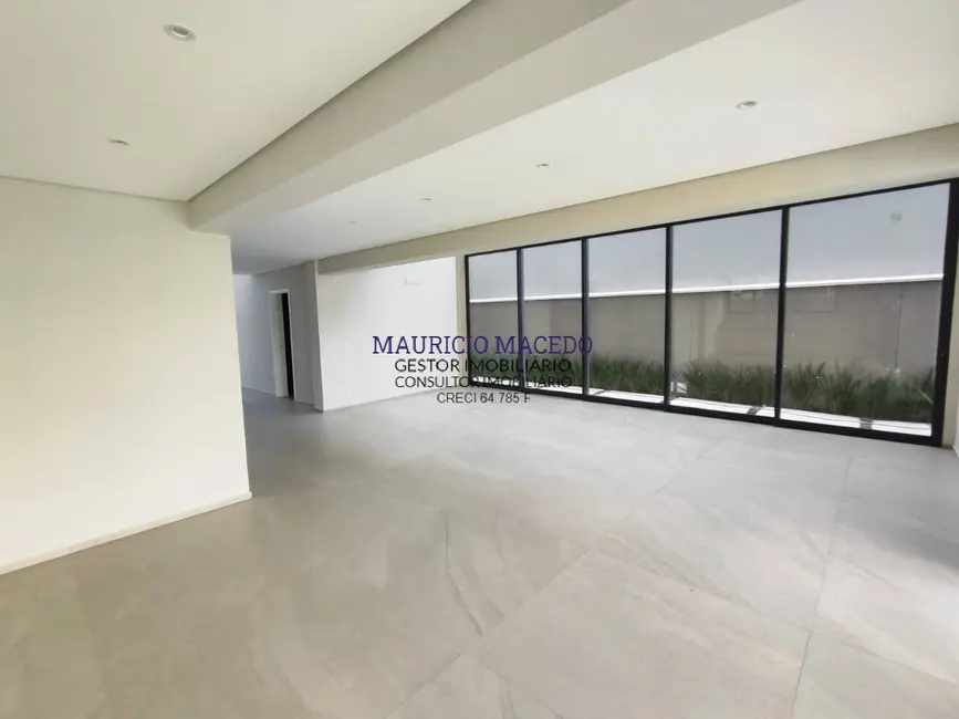 Casa com 4 quartos à venda, 505m2 em Tamboré, Santana De Parnaiba - SP - imagem 9 Foto 9 de Casa com 4 quartos à venda, 505m2 em Tamboré, Santana De Parnaiba - SP