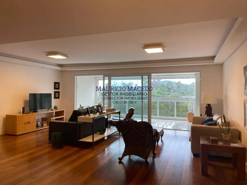 Foto 1 de Apartamento com 3 quartos à venda, 245m2 em Barueri - SP