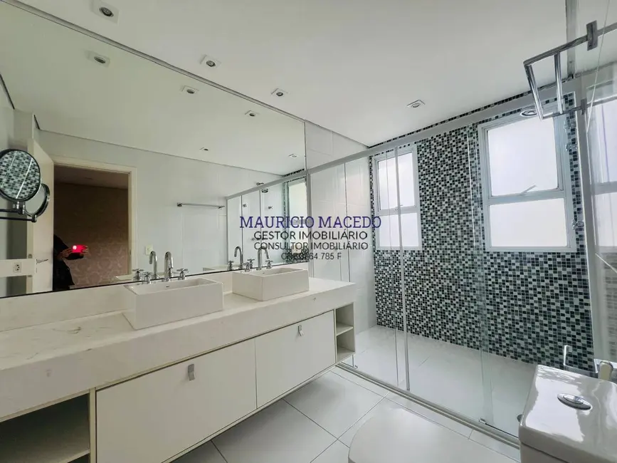 Foto 6 de Apartamento com 3 quartos para alugar, 220m2 em Alphaville Conde I, Barueri - SP