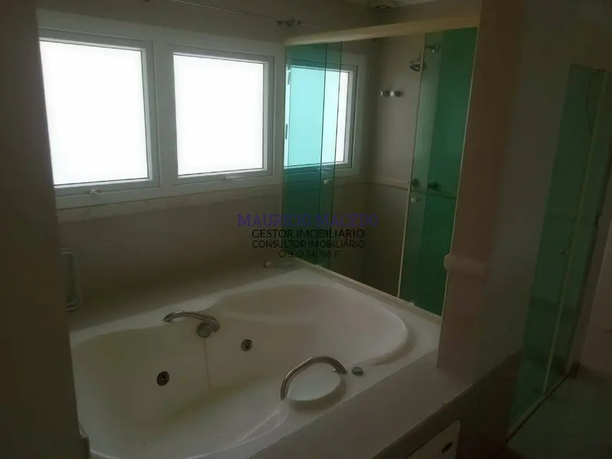 Casa com 4 quartos à venda e para alugar, 450m2 em Alphaville, Santana De Parnaiba - SP - imagem 4 Foto 4 de Casa com 4 quartos à venda e para alugar, 450m2 em Alphaville, Santana De Parnaiba - SP