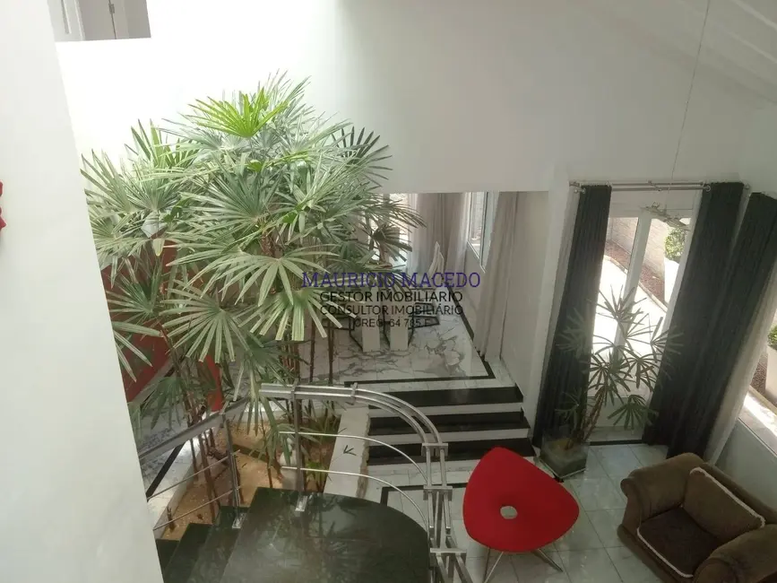 Casa com 4 quartos à venda e para alugar, 450m2 em Alphaville, Santana De Parnaiba - SP - imagem 2 Foto 2 de Casa com 4 quartos à venda e para alugar, 450m2 em Alphaville, Santana De Parnaiba - SP