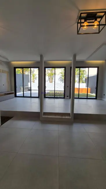 Casa com 3 quartos à venda, 368m2 em Alphaville, Santana De Parnaiba - SP - imagem 4 Foto 4 de Casa com 3 quartos à venda, 368m2 em Alphaville, Santana De Parnaiba - SP