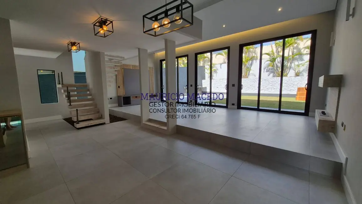 Casa com 3 quartos à venda, 368m2 em Alphaville, Santana De Parnaiba - SP - imagem 8 Foto 8 de Casa com 3 quartos à venda, 368m2 em Alphaville, Santana De Parnaiba - SP