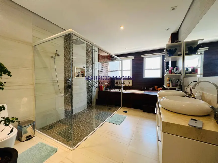 Casa com 5 quartos para alugar, 750m2 em Paiol Velho, Santana De Parnaiba - SP - imagem 5 Foto 5 de Casa com 5 quartos para alugar, 750m2 em Paiol Velho, Santana De Parnaiba - SP