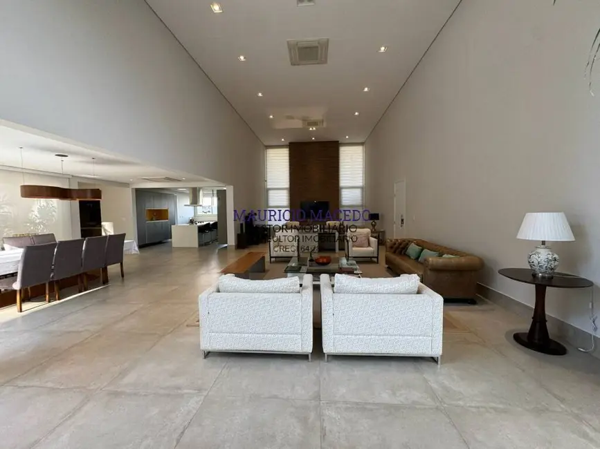 Foto 3 de Casa com 4 quartos à venda, 3000m2 em Residencial Tamboré, Barueri - SP