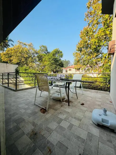 Foto 3 de Casa com 5 quartos à venda e para alugar, 445m2 em Barueri - SP