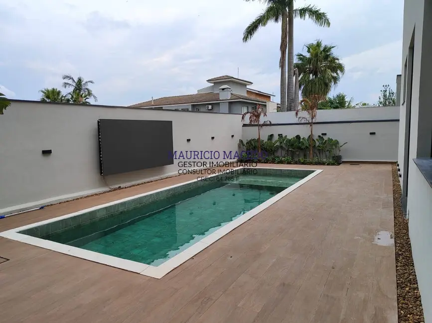 Casa com 5 quartos à venda e para alugar, 560m2 em Alphaville Residencial Dois, Barueri - SP - imagem 2 Foto 2 de Casa com 5 quartos à venda e para alugar, 560m2 em Alphaville Residencial Dois, Barueri - SP