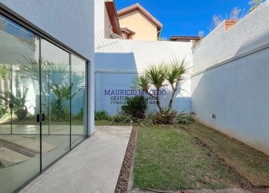 Foto 2 de Casa com 3 quartos para alugar, 360m2 em Alphaville, Santana De Parnaiba - SP