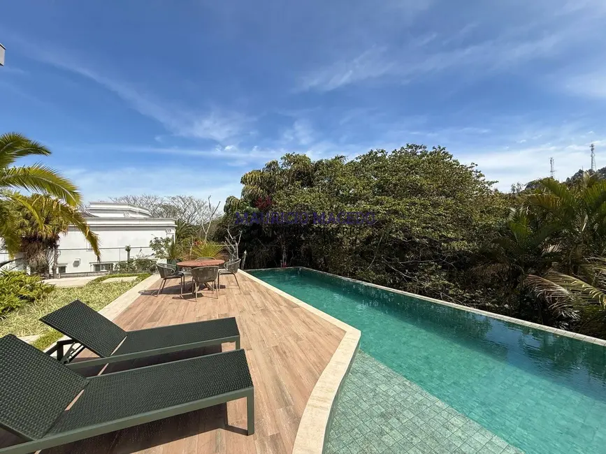 Casa com 6 quartos à venda, 1144m2 em Tamboré, Santana De Parnaiba - SP - imagem 3 Foto 3 de Casa com 6 quartos à venda, 1144m2 em Tamboré, Santana De Parnaiba - SP