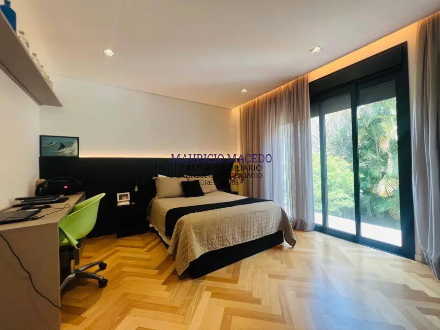 Foto 4 de Casa com 4 quartos à venda e para alugar, 560m2 em Alphaville Residencial Um, Barueri - SP