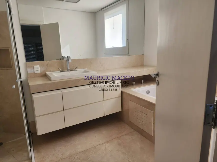 Foto 6 de Casa com 4 quartos para alugar, 680m2 em Tamboré, Santana De Parnaiba - SP