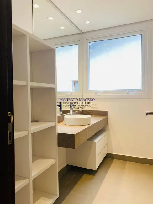 Casa com 4 quartos à venda, 560m2 em Alphaville Residencial Um, Barueri - SP - imagem 5 Foto 5 de Casa com 4 quartos à venda, 560m2 em Alphaville Residencial Um, Barueri - SP