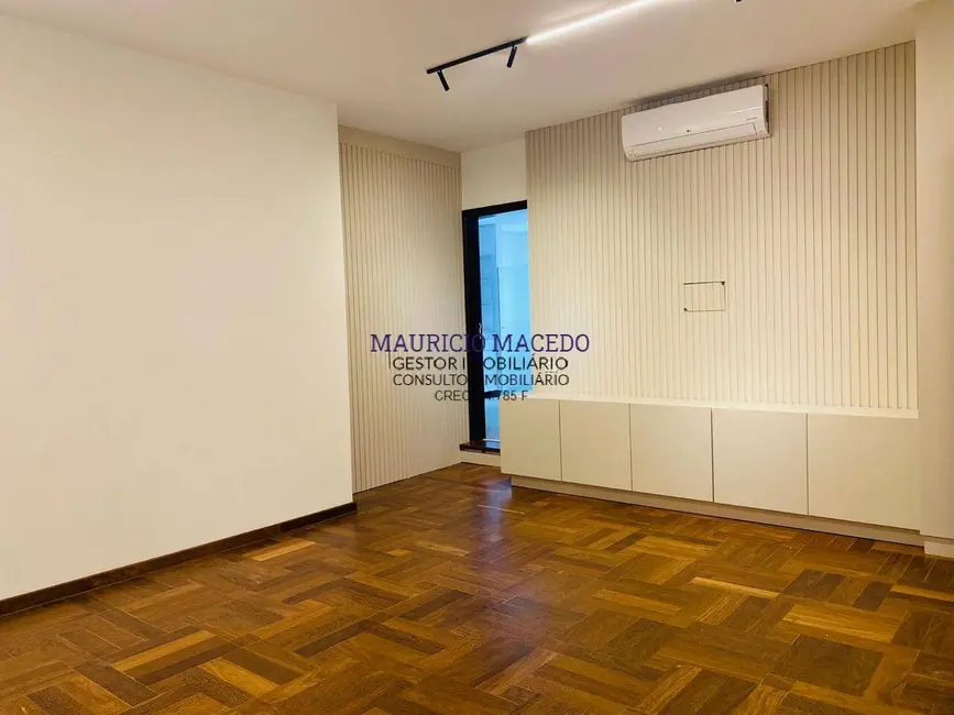 Casa com 4 quartos à venda, 560m2 em Alphaville Residencial Um, Barueri - SP - imagem 8 Foto 8 de Casa com 4 quartos à venda, 560m2 em Alphaville Residencial Um, Barueri - SP