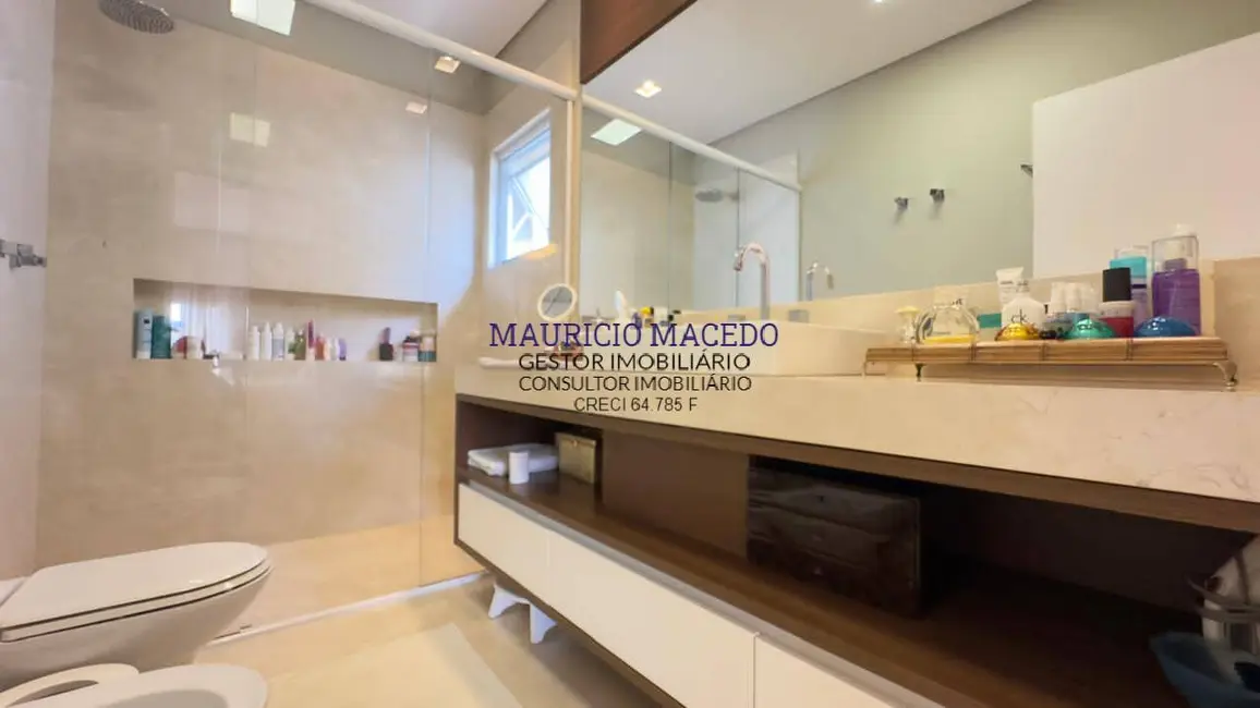 Foto 9 de Casa à venda e para alugar, 1056m2 em Santana De Parnaiba - SP