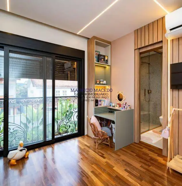 Casa com 3 quartos à venda e para alugar, 364m2 em Alphaville, Santana De Parnaiba - SP - imagem 6 Foto 6 de Casa com 3 quartos à venda e para alugar, 364m2 em Alphaville, Santana De Parnaiba - SP