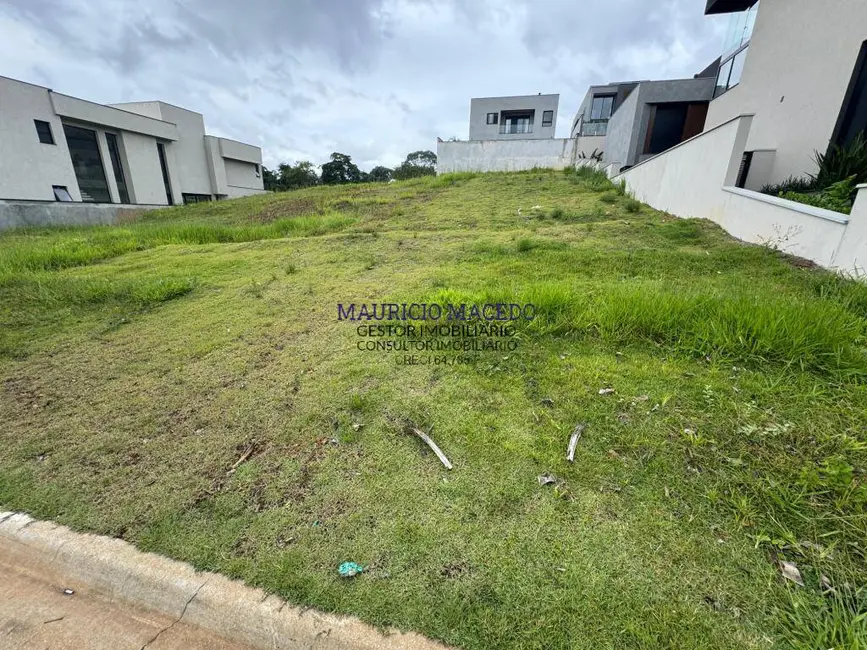 Foto 2 de Terreno / Lote à venda, 490m2 em Santana De Parnaiba - SP