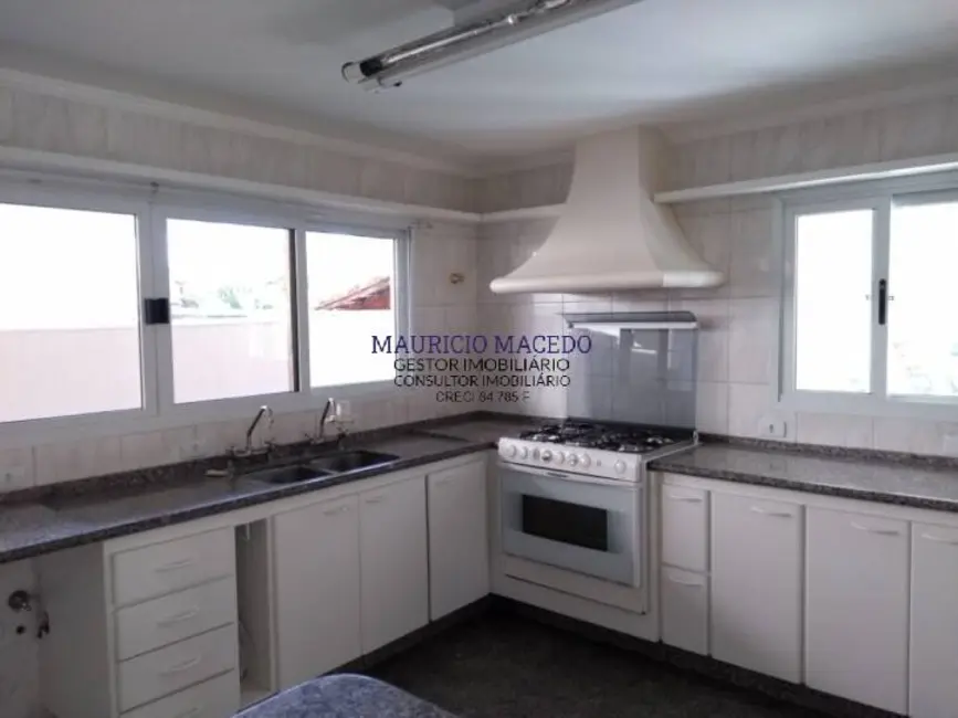 Foto 7 de Casa com 4 quartos para alugar, 480m2 em Barueri - SP