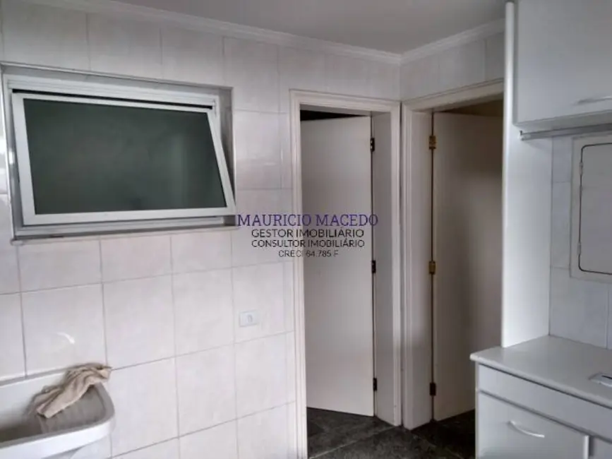 Foto 8 de Casa com 4 quartos para alugar, 480m2 em Barueri - SP