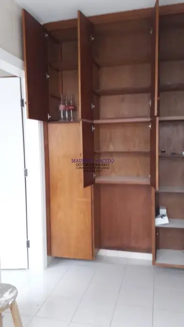 Foto 2 de Casa com 3 quartos à venda e para alugar, 360m2 em Barueri - SP
