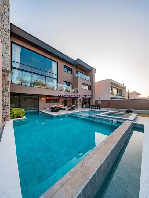 Casa com 4 quartos à venda, 900m2 em Tamboré, Santana De Parnaiba - SP - imagem 4 Foto 4 de Casa com 4 quartos à venda, 900m2 em Tamboré, Santana De Parnaiba - SP