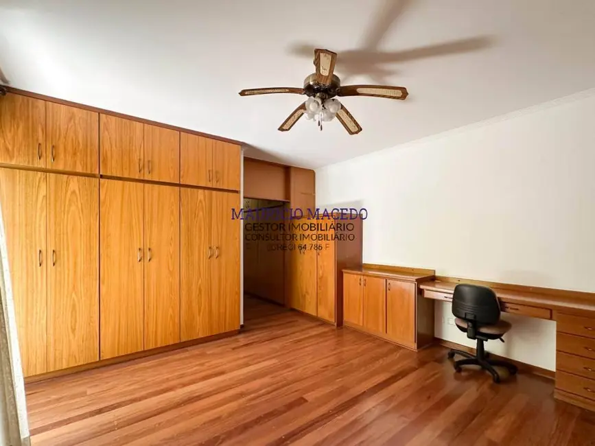 Foto 8 de Casa com 4 quartos à venda, 1165m2 em Alphaville Residencial Um, Barueri - SP
