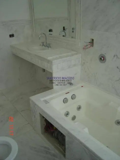 Casa com 5 quartos à venda, 1000m2 em Barueri - SP - imagem 3 Foto 3 de Casa com 5 quartos à venda, 1000m2 em Barueri - SP