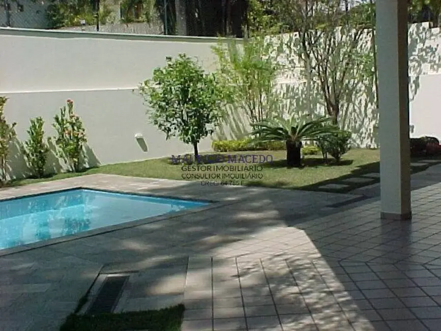 Foto 2 de Casa com 4 quartos à venda e para alugar, 560m2 em Barueri - SP