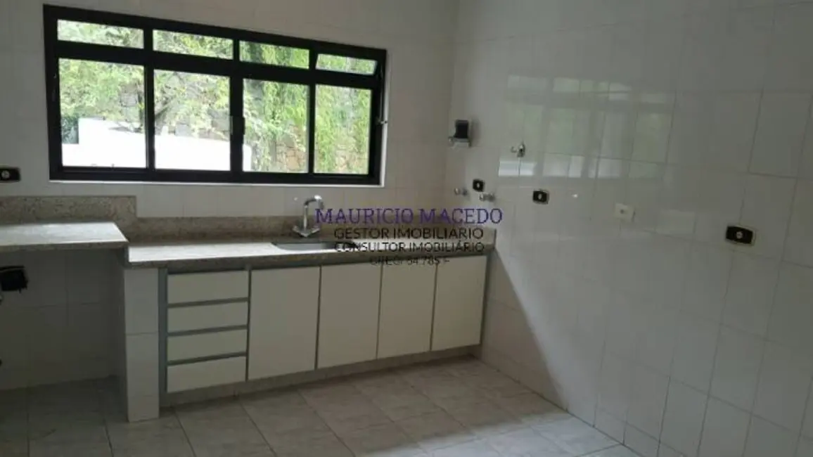 Foto 9 de Casa com 4 quartos para alugar, 1500m2 em Barueri - SP