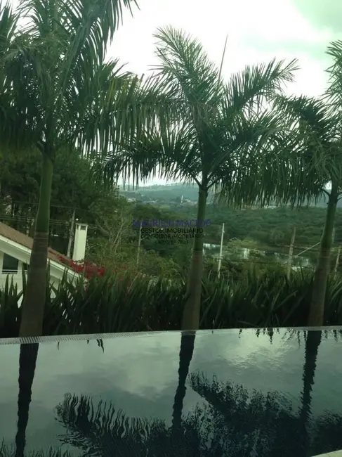 Foto 8 de Casa com 4 quartos à venda e para alugar, 750m2 em Barueri - SP