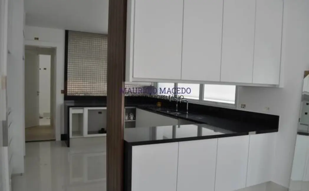 Foto 9 de Casa com 4 quartos à venda, 497m2 em Barueri - SP