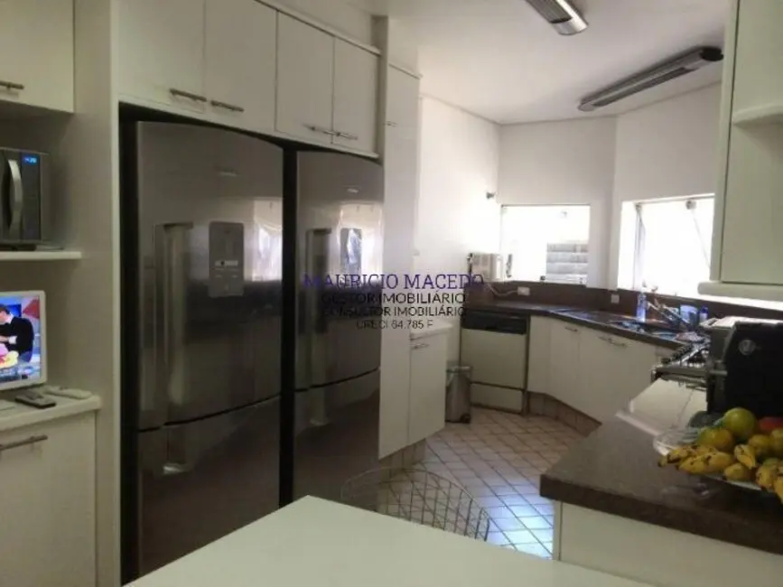 Foto 8 de Casa com 4 quartos à venda, 900m2 em Barueri - SP