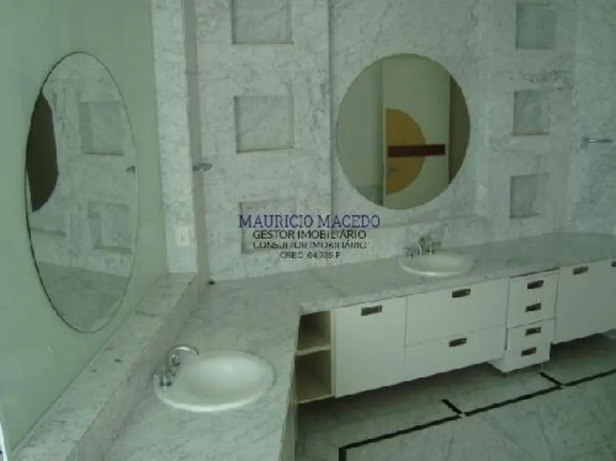 Casa com 5 quartos à venda, 900m2 em Barueri - SP - imagem 7 Foto 7 de Casa com 5 quartos à venda, 900m2 em Barueri - SP