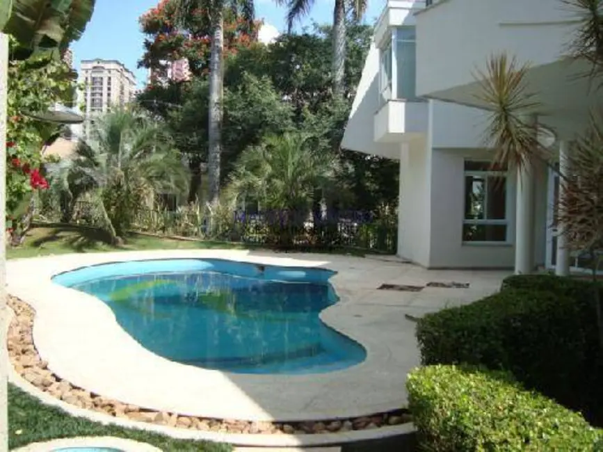 Casa com 5 quartos à venda, 900m2 em Barueri - SP - imagem 3 Foto 3 de Casa com 5 quartos à venda, 900m2 em Barueri - SP