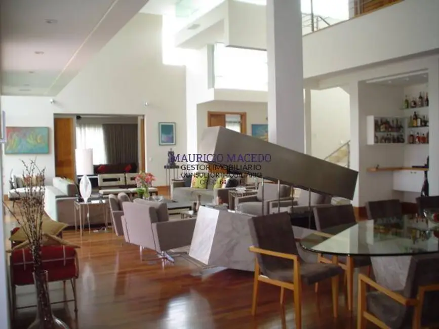 Foto 3 de Casa com 5 quartos à venda, 1120m2 em Barueri - SP