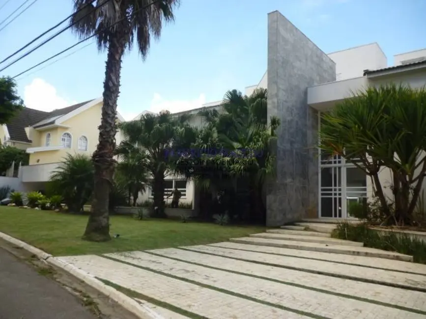 Foto 1 de Casa com 5 quartos à venda, 1800m2 em Barueri - SP