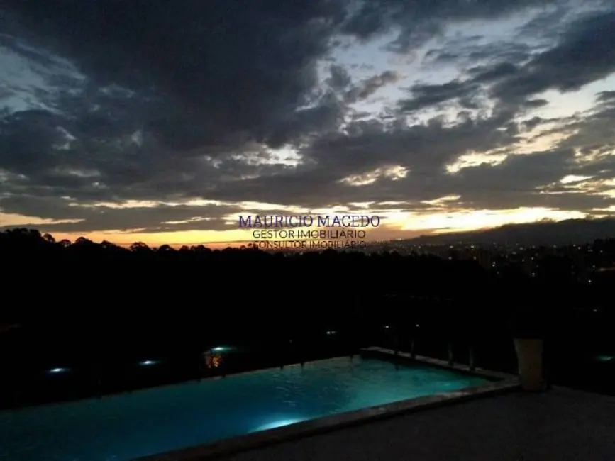 Casa com 5 quartos à venda, 494m2 em Barueri - SP - imagem 3 Foto 3 de Casa com 5 quartos à venda, 494m2 em Barueri - SP