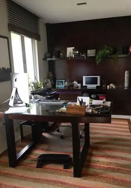 Foto 2 de Casa com 4 quartos à venda, 1754m2 em Barueri - SP