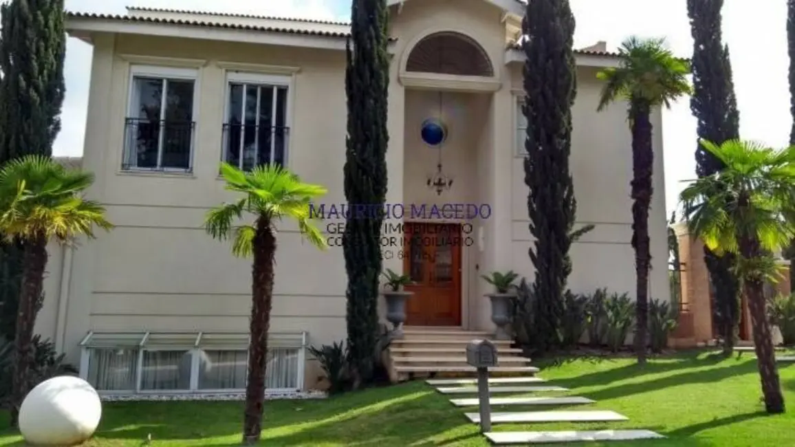 Casa com 8 quartos à venda, 1194m2 em Barueri - SP - imagem 3 Foto 3 de Casa com 8 quartos à venda, 1194m2 em Barueri - SP