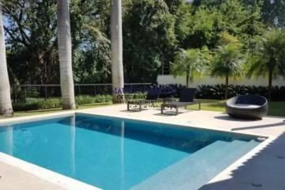 Foto 2 de Casa com 3 quartos à venda, 1000m2 em Barueri - SP