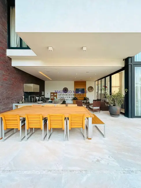 Foto 3 de Casa com 5 quartos à venda, 2100m2 em Barueri - SP