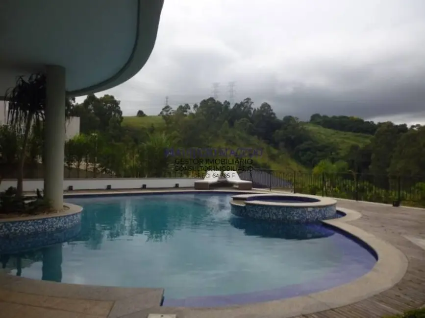 Casa com 6 quartos à venda, 1140m2 em Barueri - SP - imagem 8 Foto 8 de Casa com 6 quartos à venda, 1140m2 em Barueri - SP