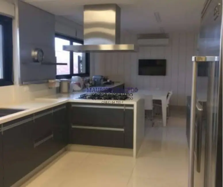 Casa com 6 quartos para alugar, 1600m2 em Alphaville Residencial Um, Barueri - SP - imagem 7 Foto 7 de Casa com 6 quartos para alugar, 1600m2 em Alphaville Residencial Um, Barueri - SP