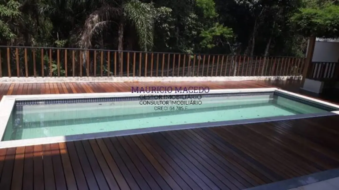 Casa com 4 quartos à venda, 420m2 em Barueri - SP - imagem 2 Foto 2 de Casa com 4 quartos à venda, 420m2 em Barueri - SP