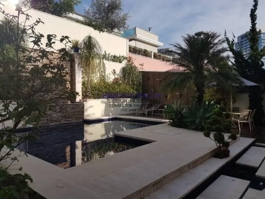 Casa com 5 quartos à venda, 600m2 em Barueri - SP - imagem 1 Foto 1 de Casa com 5 quartos à venda, 600m2 em Barueri - SP