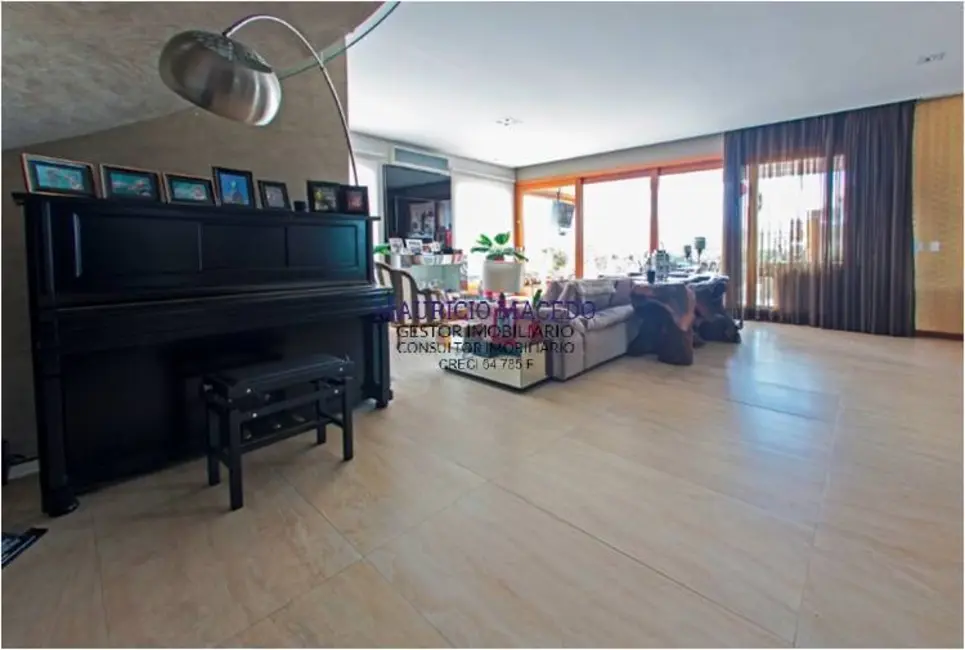 Casa com 5 quartos à venda e para alugar, 527m2 em Barueri - SP - imagem 8 Foto 8 de Casa com 5 quartos à venda e para alugar, 527m2 em Barueri - SP