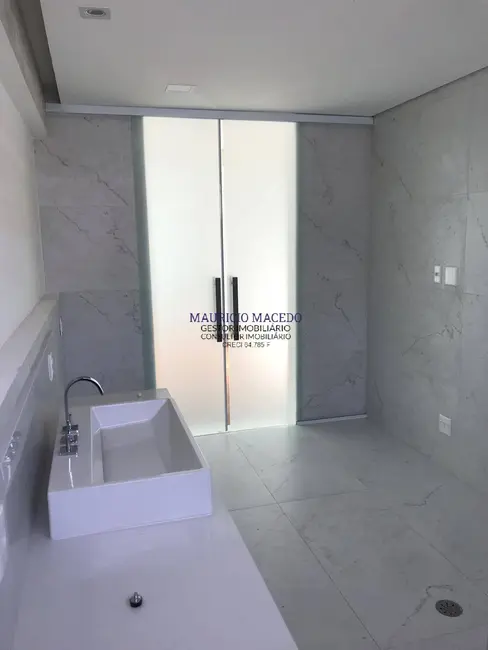 Foto 9 de Casa com 4 quartos à venda, 2130m2 em Barueri - SP