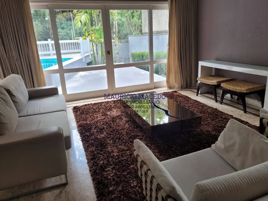 Foto 8 de Casa com 5 quartos para alugar, 880m2 em Barueri - SP